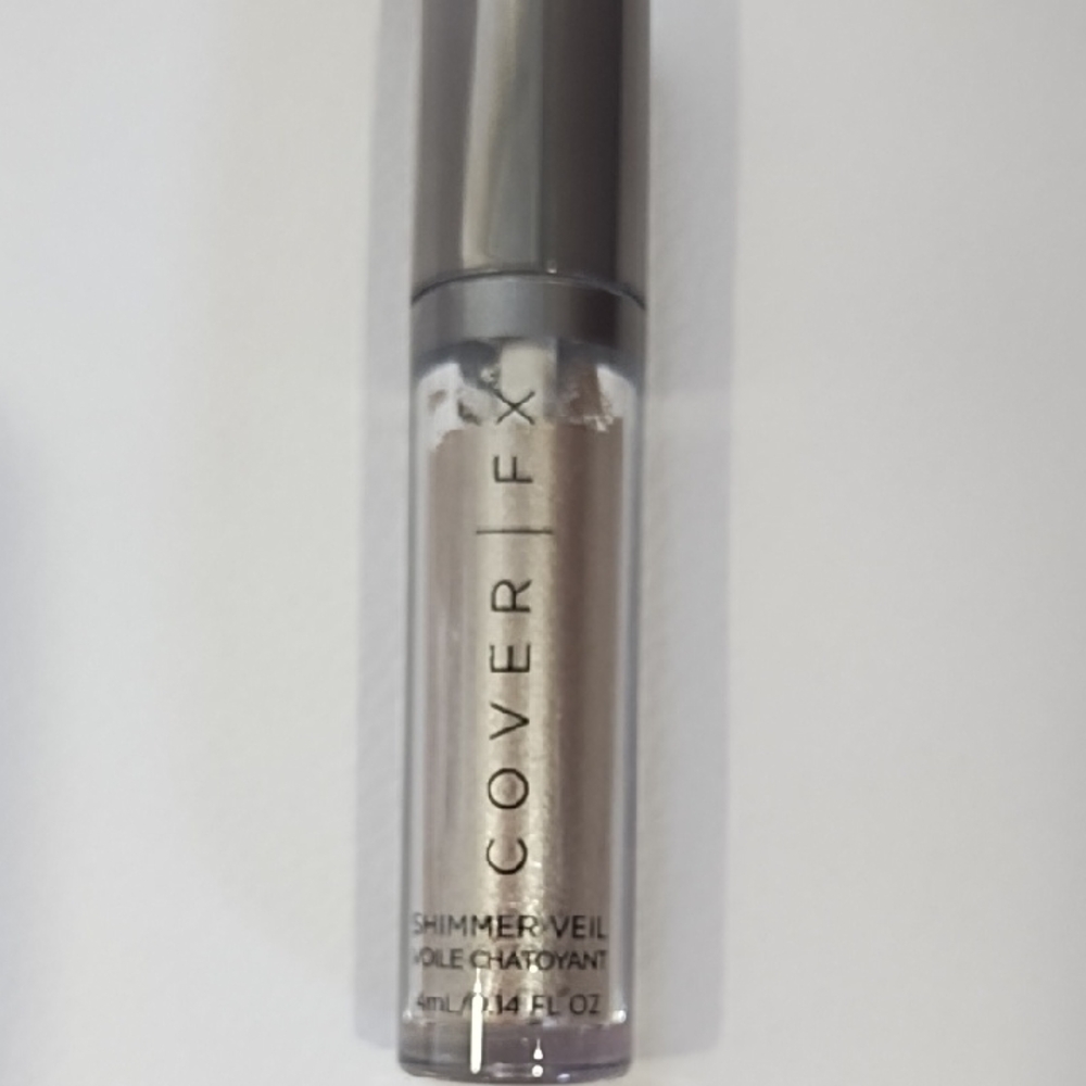COVER FX Metallic Shimmer Veil